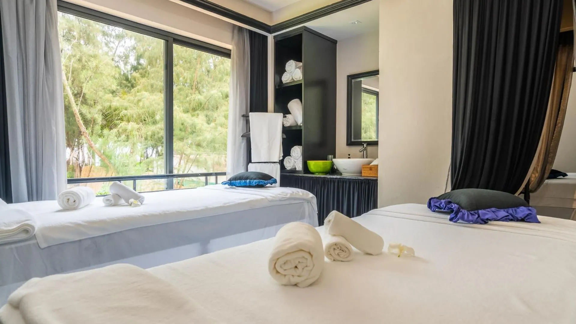 Sol An Bang Beach Resort & Spa Hoi An 4*,